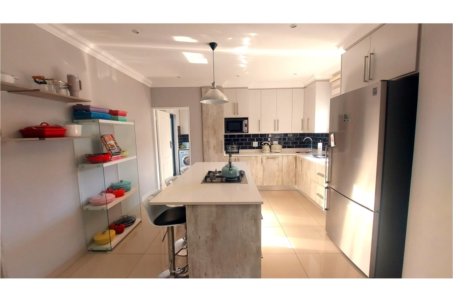 4 Bedroom Property for Sale in Melodie North West